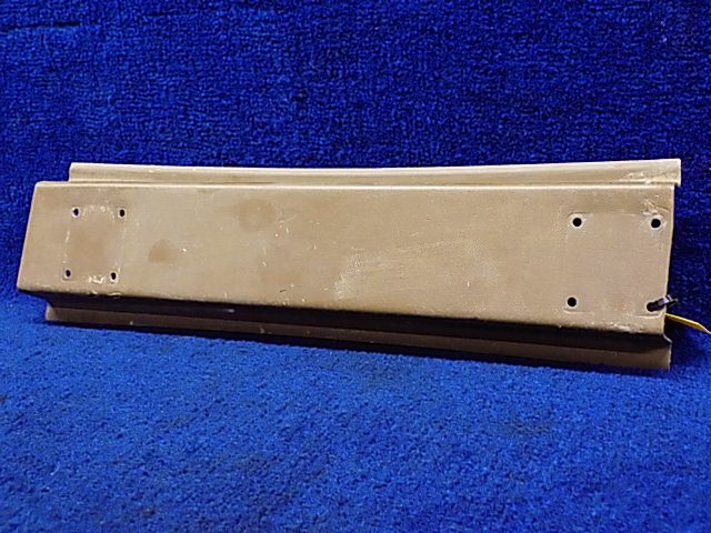 68090-17 Piper - CHANNEL - SEAT TRIM RIGHT REAR